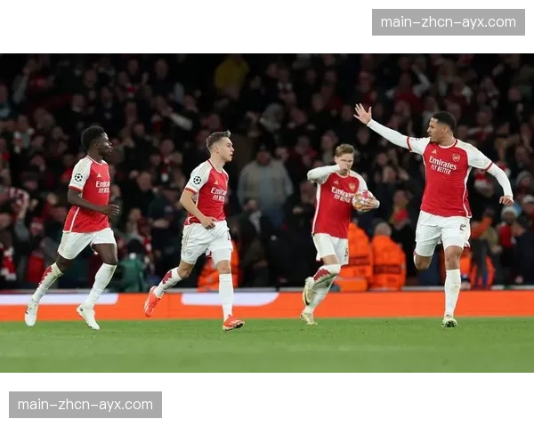 从伤病到领袖：阿森纳队长萨卡的欧冠成长之路